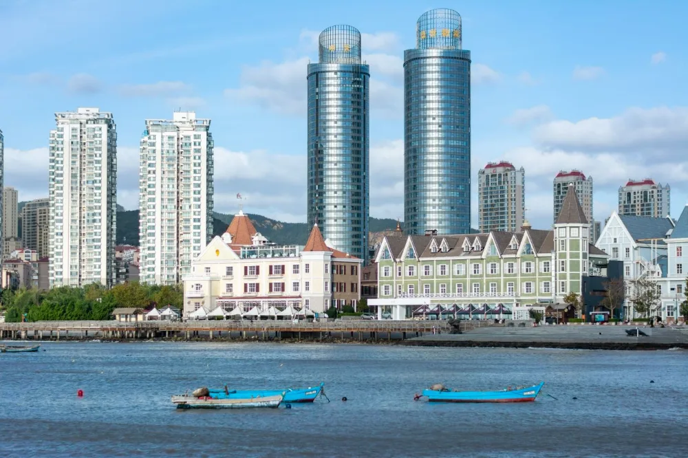 大连港湾渔船