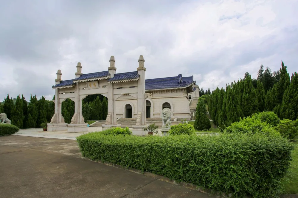 中山陵的博爱坊牌坊