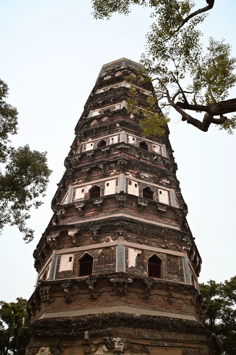 虎丘的斜塔